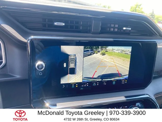 Used 2023 Silver GMC AT4 image 17