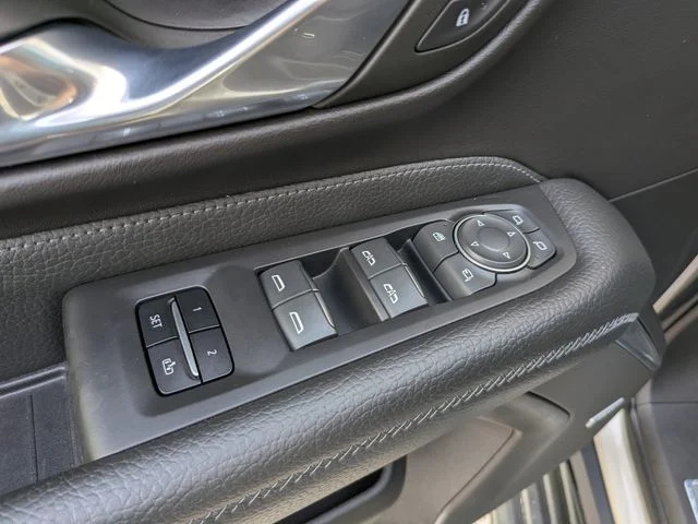 Used 2023 Beige GMC Denali image 18