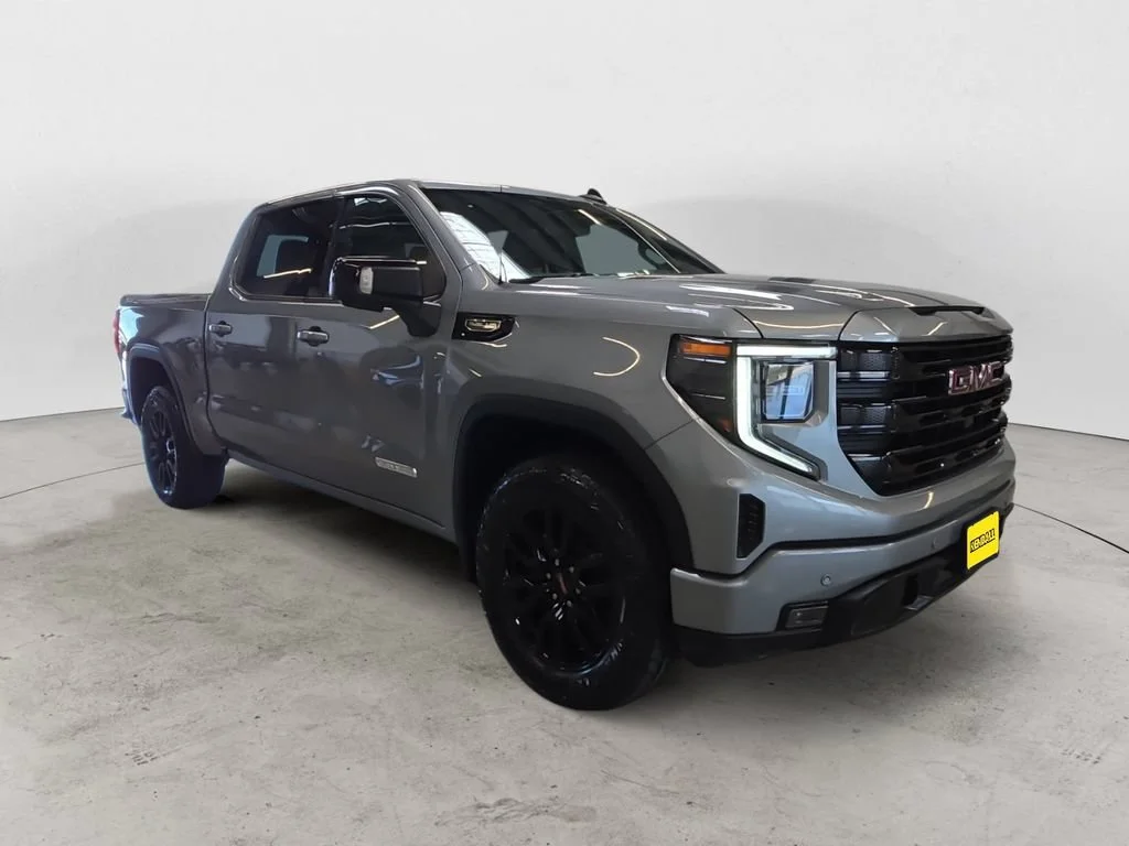 Used 2025 Sterling Metallic GMC Elevation image 3
