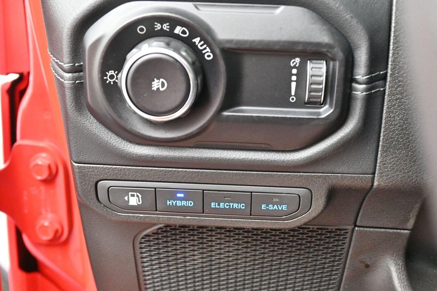 Used 2024 Firecracker Red Clearcoat Jeep Sahara image 19
