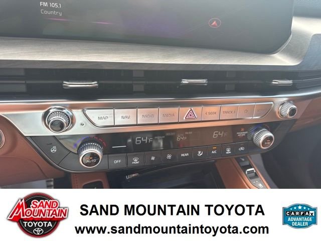 Used 2025 Black Kia SX X-Line image 21