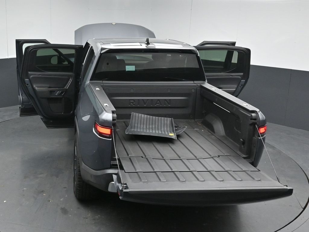 2022 RIVIAN R1T - Image 44