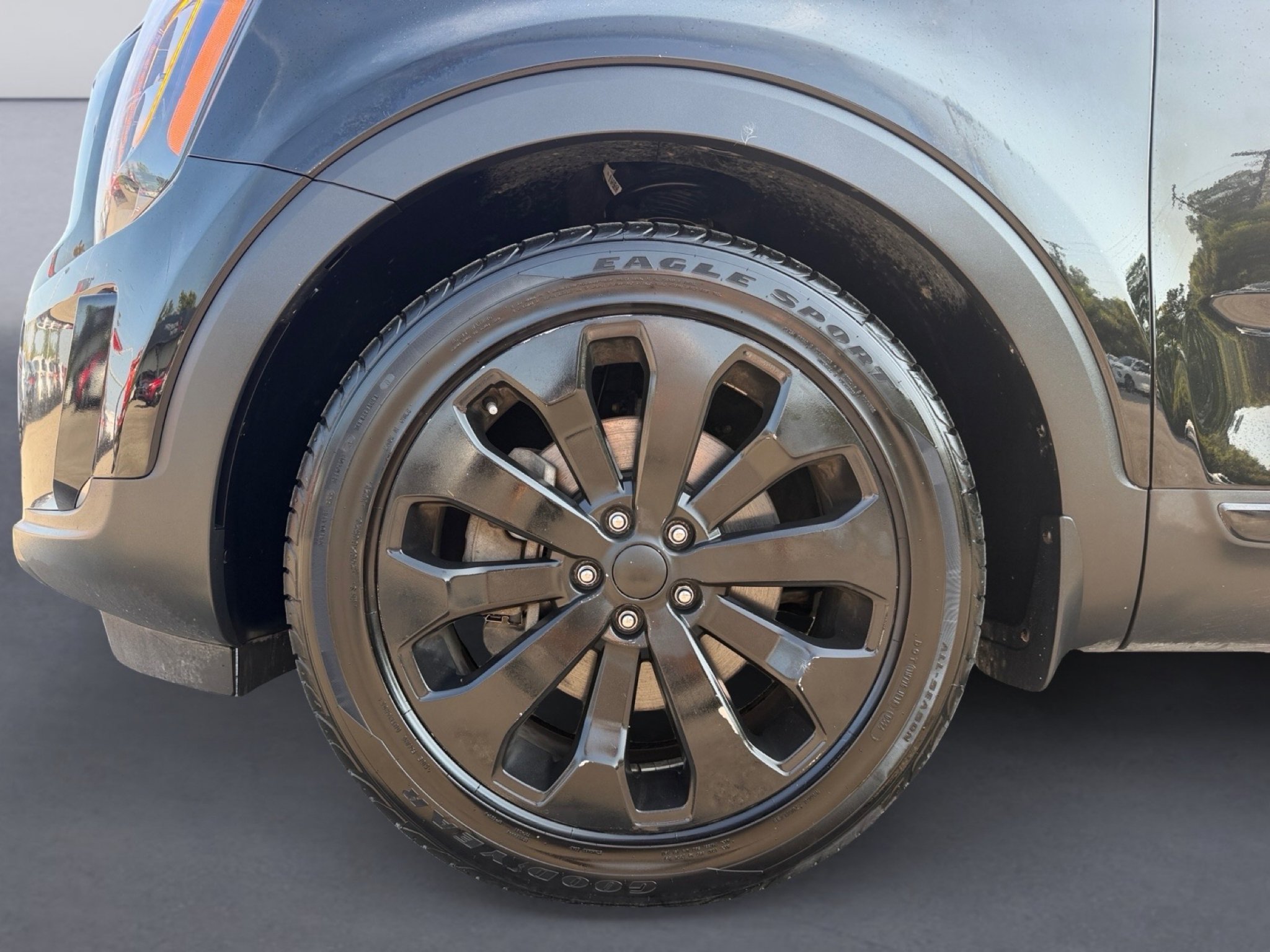 Used 2020 Ebony Black Kia SX image 8