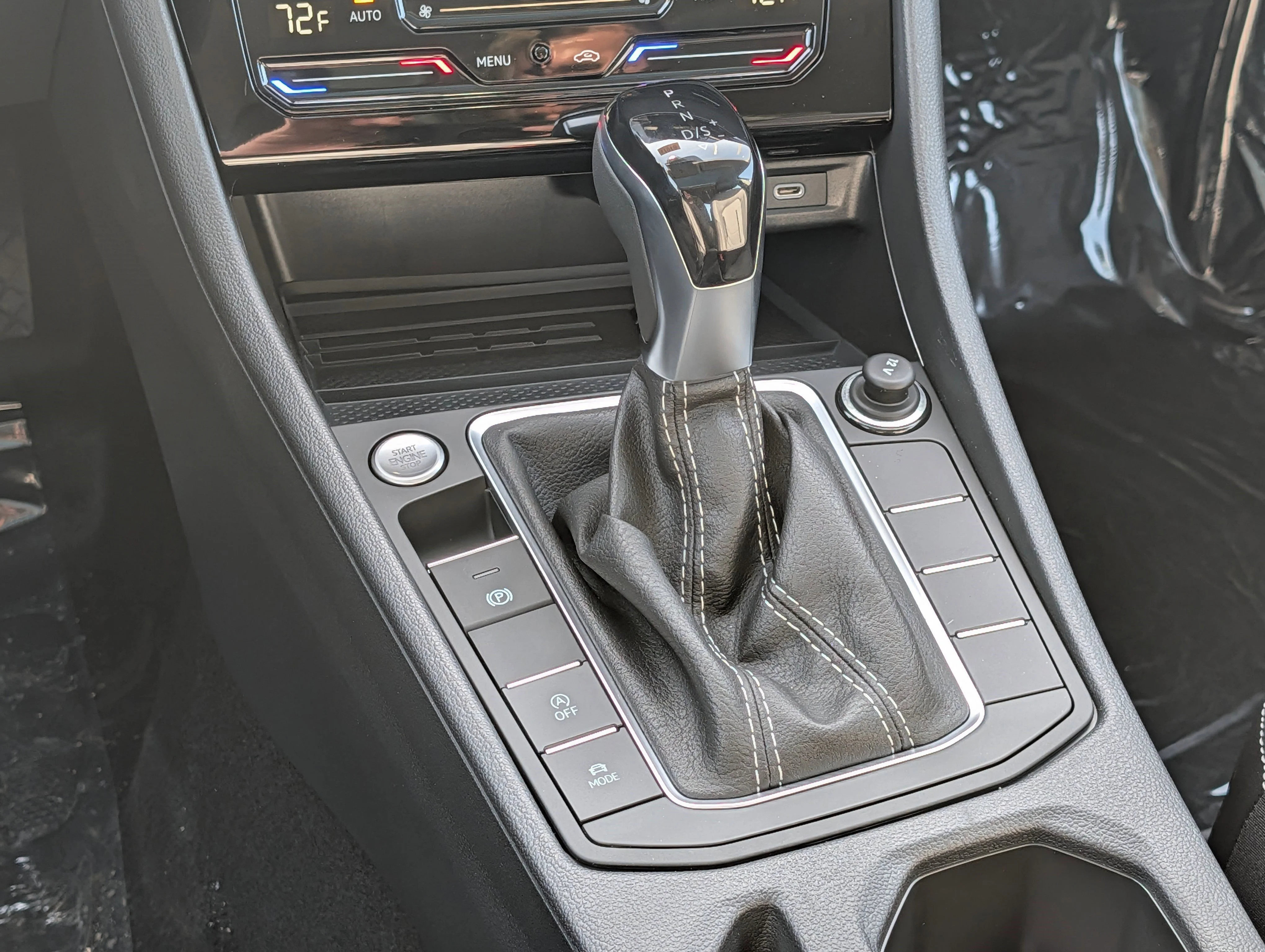 New 2026 Kings Red Metallic Volkswagen SEL image 8