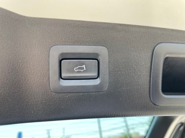 Used 2019 Snowflake White Pearl Mazda Grand Touring image 15