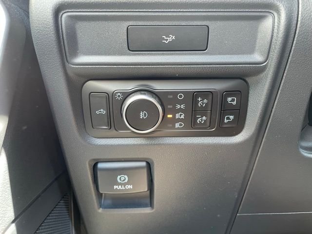 New 2026 Carbonized Gray Metallic Ford XLT image 13