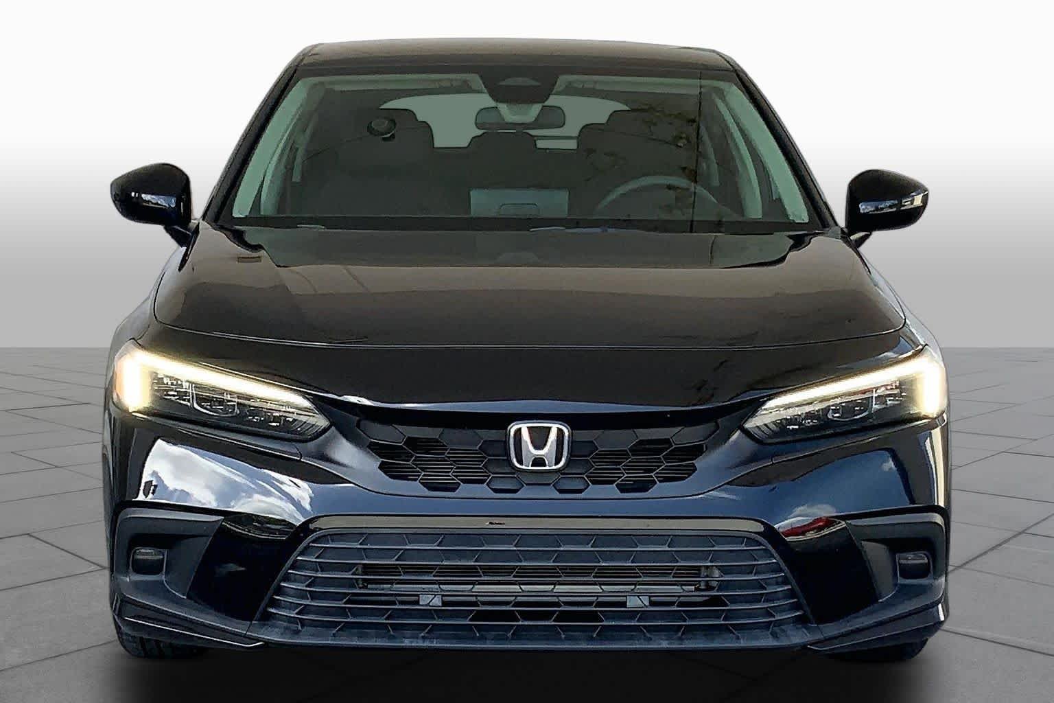 Used 2023 Crystal Black Pearl Honda LX image 4