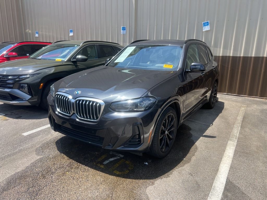 2022 BMW X3 sDrive30i's photo