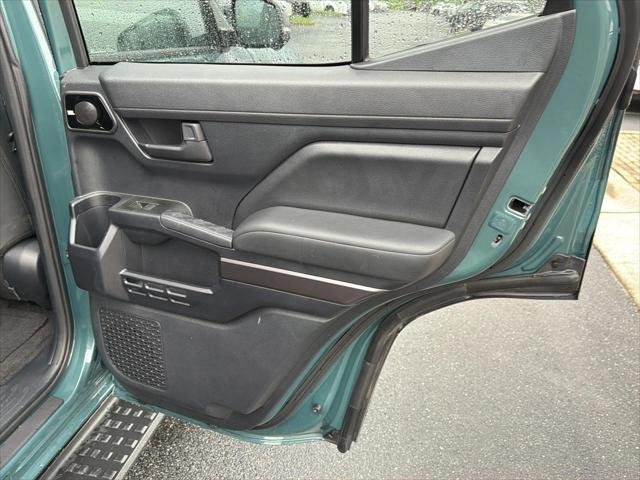 Certified Used 2025 EVEREST Toyota  image 15