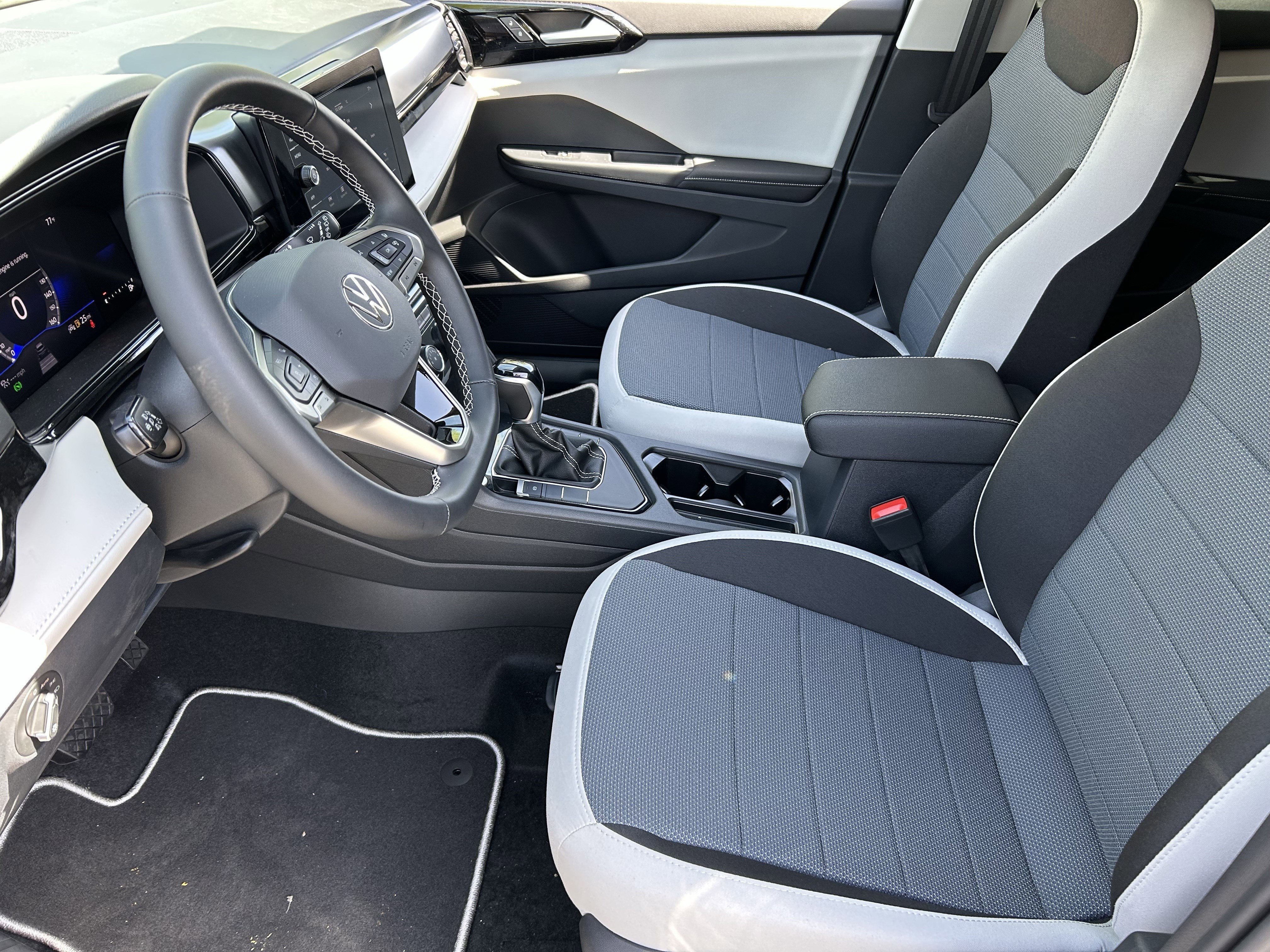 New 2026 Platinum Gray Metallic Volkswagen S image 15