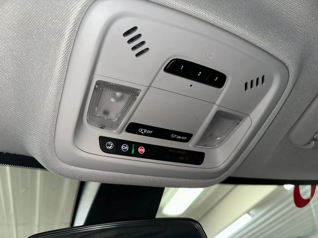2020 Chevrolet Traverse 1LT - Photo 18