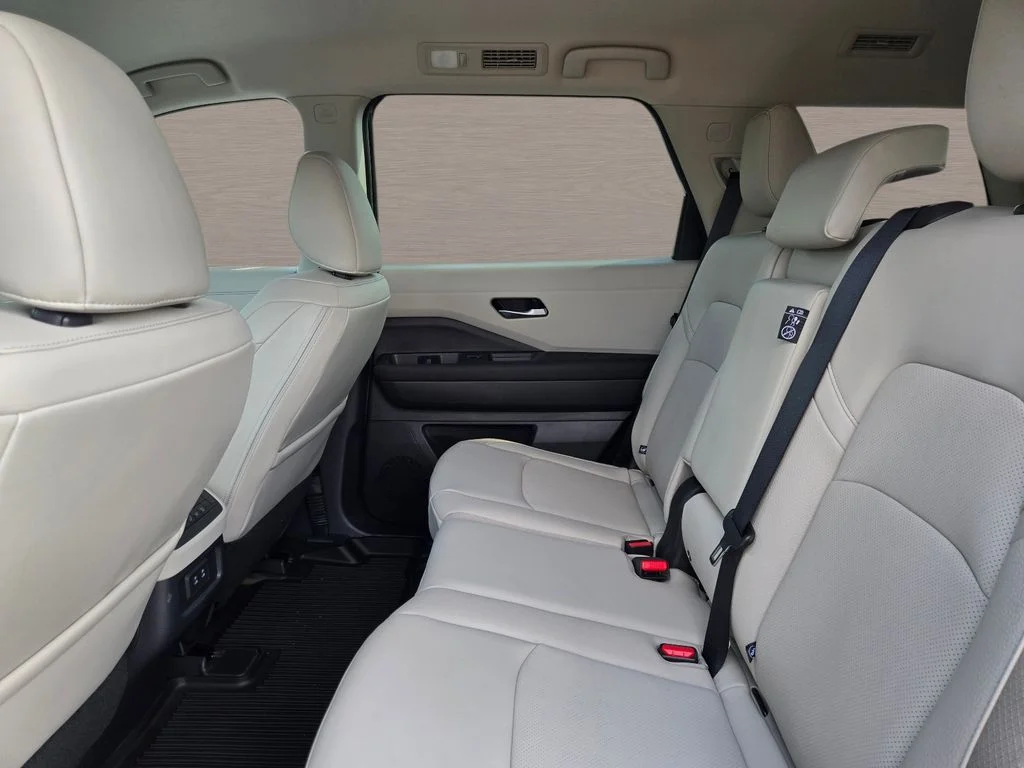 2026 Nissan Pathfinder SL - Photo 14