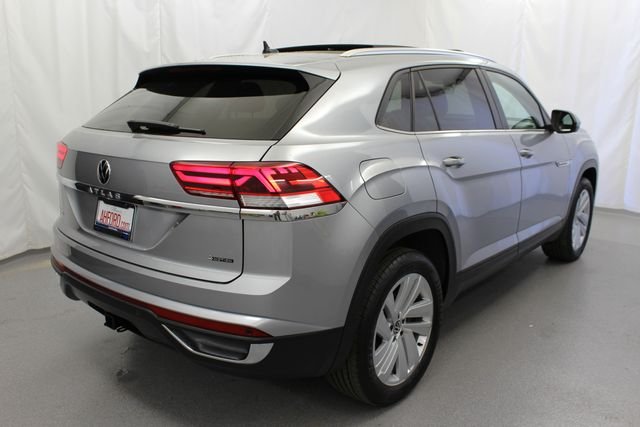 Used 2023 Pyrite Silver Metallic Volkswagen 3.6L V6 SE w/Technology image 10