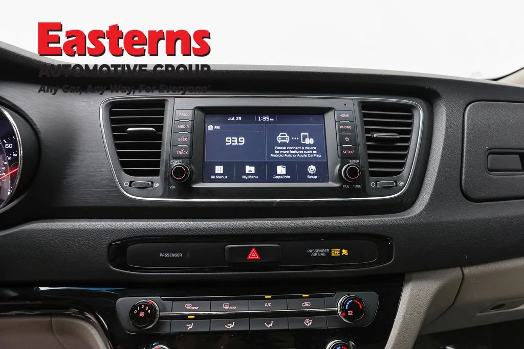 Used 2020 White Kia LX image 11