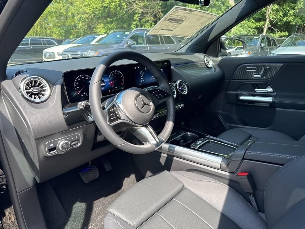 Used 2026 Black Mercedes-Benz GLA 250 image 8