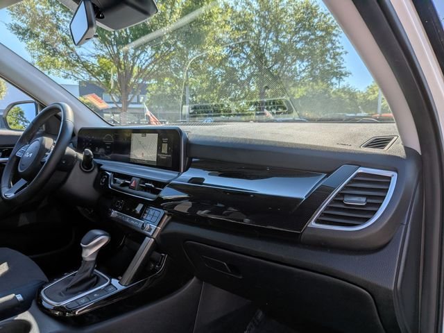 Certified Used 2024 White Kia S image 41