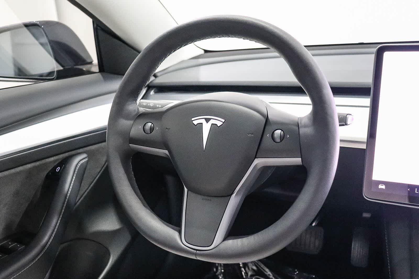 Used 2023  Tesla  image 16