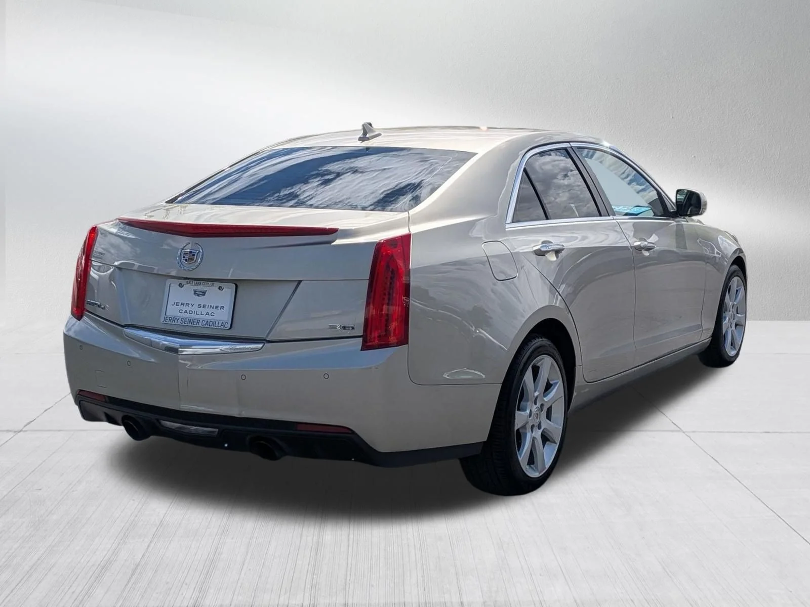 Used 2014 Silver Coast Metallic Cadillac Performance AWD image 6