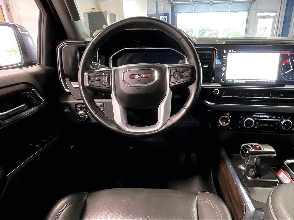Used 2023 Silver GMC SLT image 17