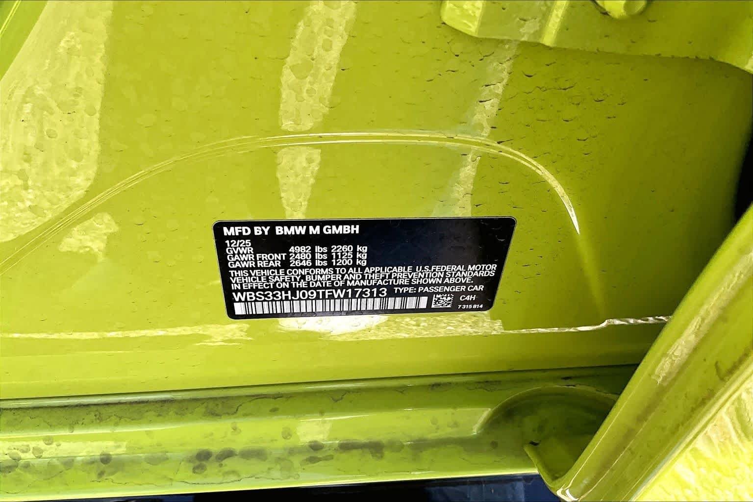 Used 2026 Sao Paulo Yellow BMW Competition xDrive image 32