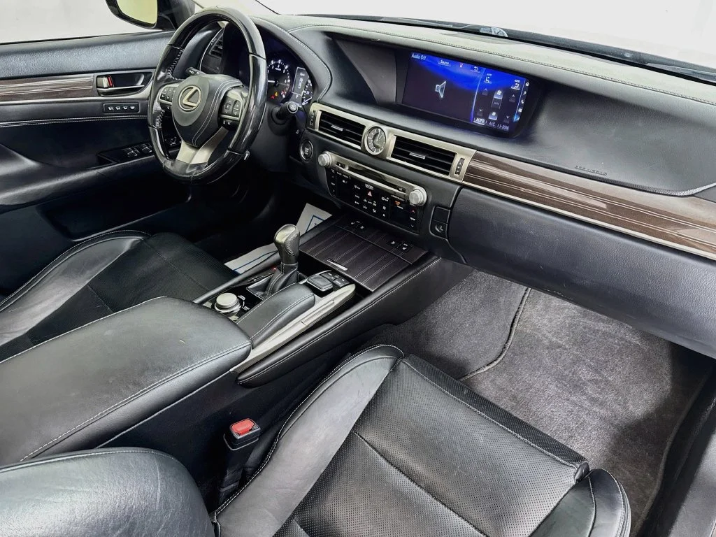 Used 2016 Gray Pearl Lexus 350 image 37