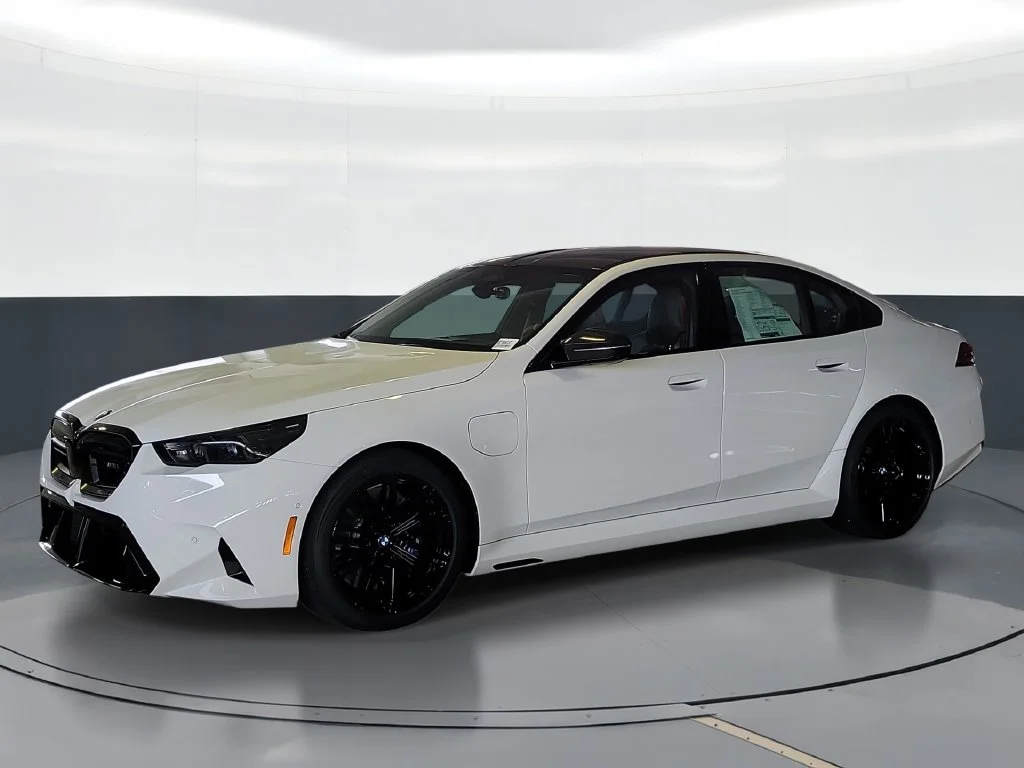 2027 BMW M5