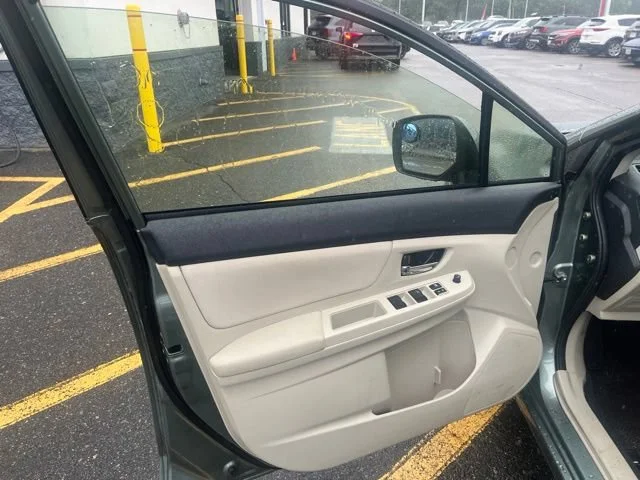 Used 2014 Jasmine Green Metallic Subaru Premium image 10