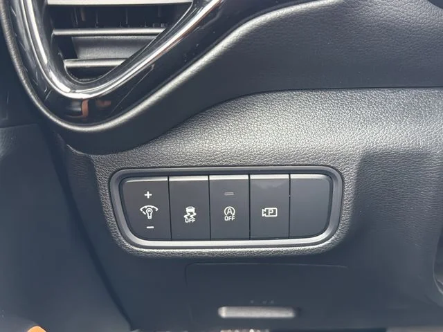 Used 2024 White Kia EX image 26