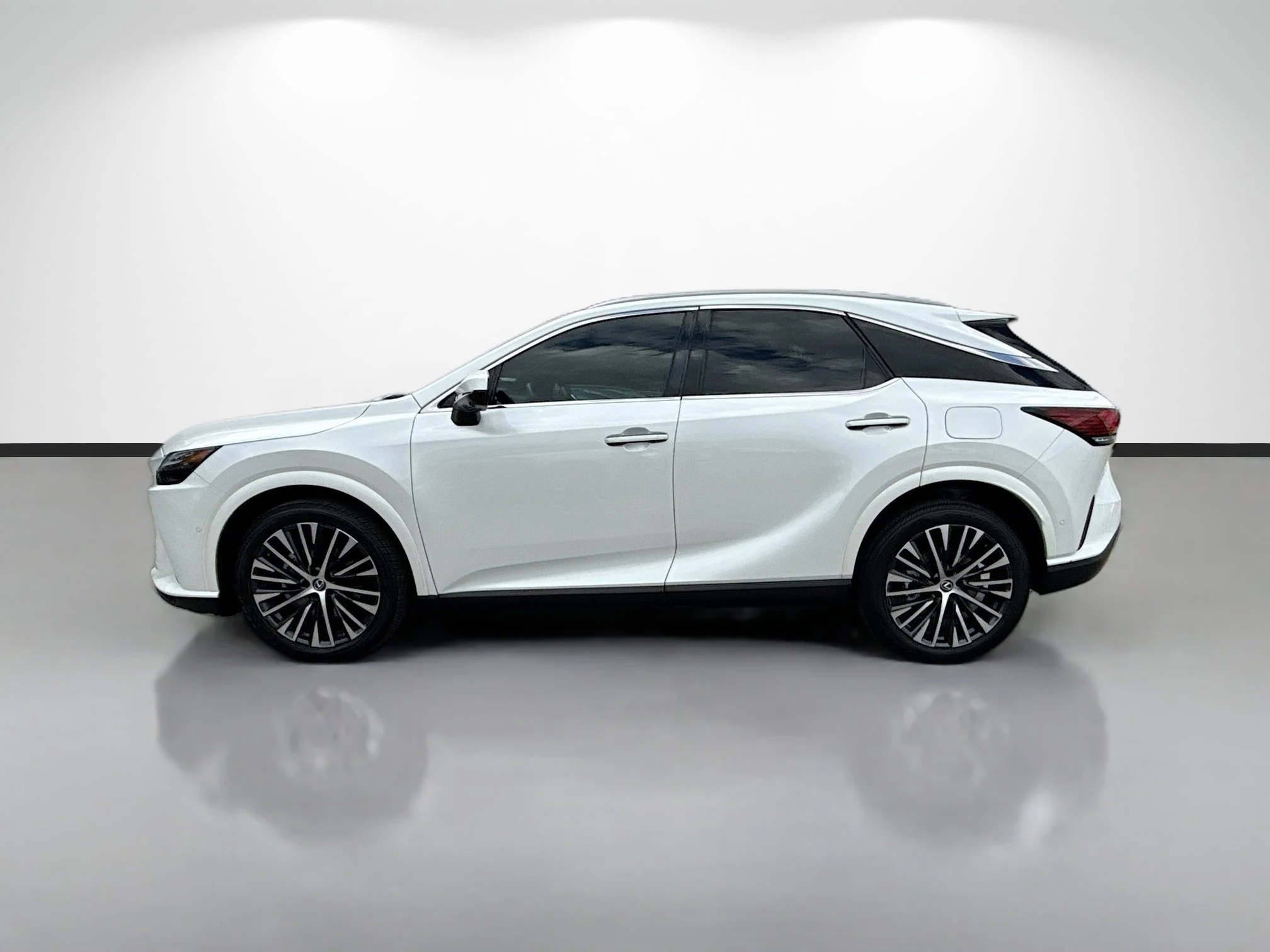 Used 2024 Eminent White Pearl Lexus RX 350 Premium Plus image 6