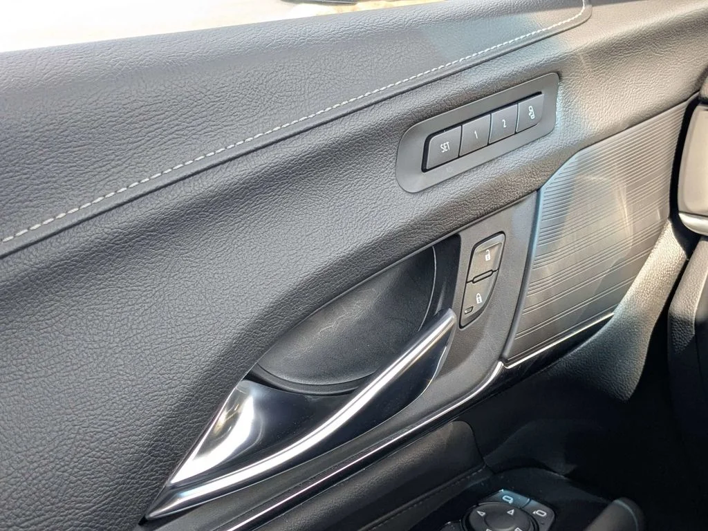Used 2023 Silver Cadillac Premium Luxury image 21