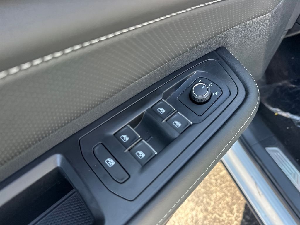 2026 Volkswagen Atlas SE w/Tech - Photo 12