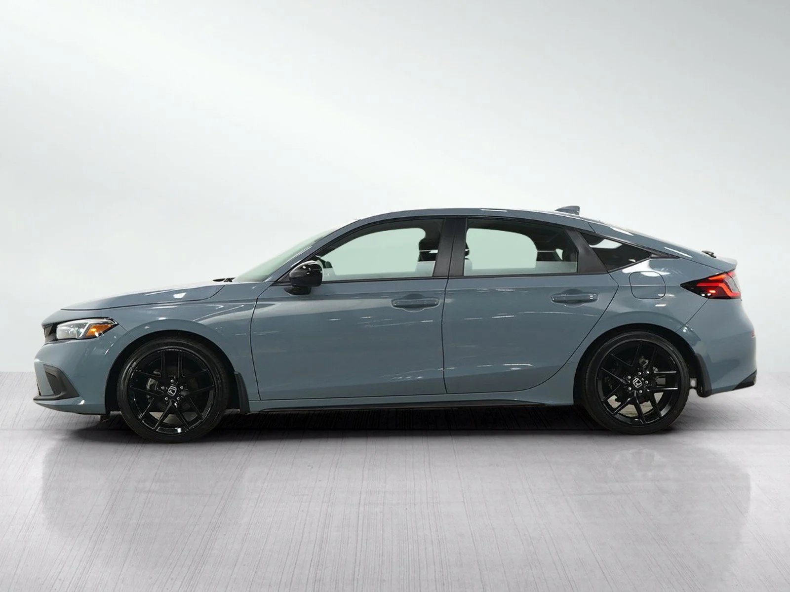 Used 2024 Honda Civic Hatchback Sport with VIN 19XFL2H8XRE001507 for sale in Burnsville, Minnesota