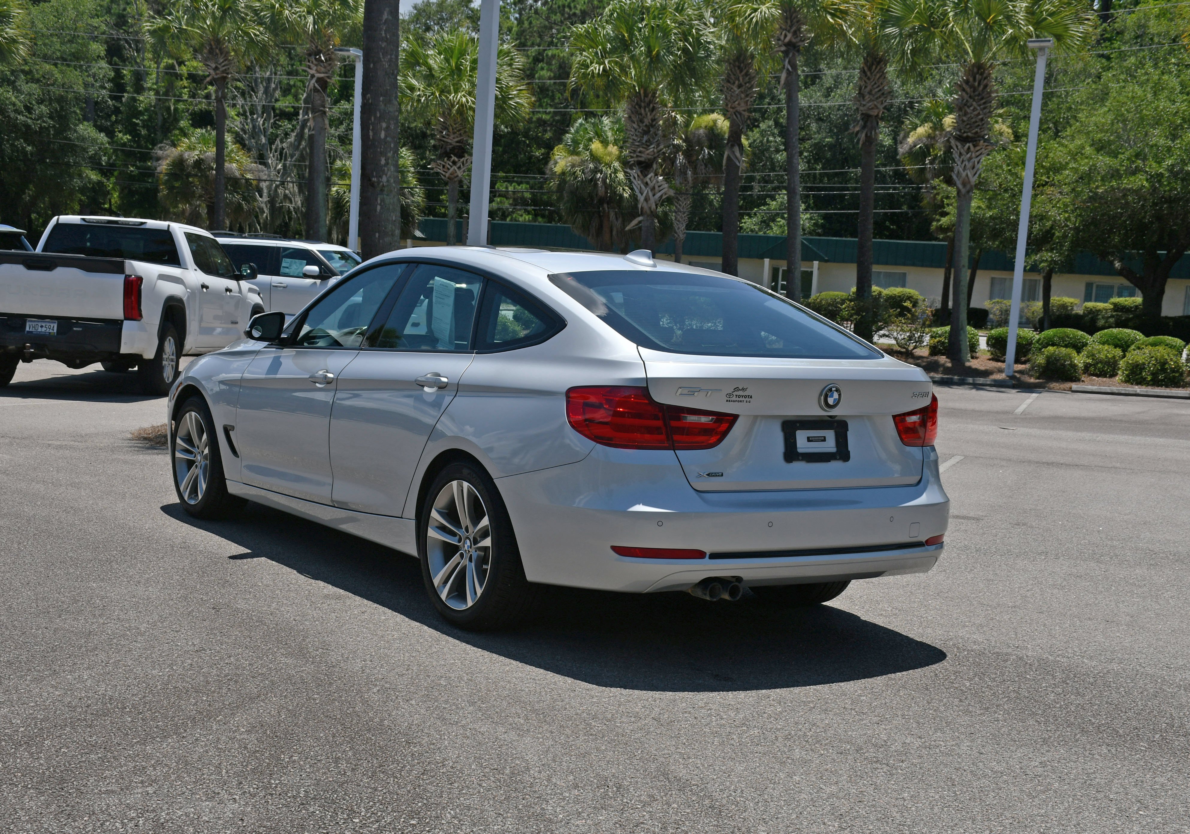 Used 2016 Silver BMW 328i xDrive Gran Turismo image 4