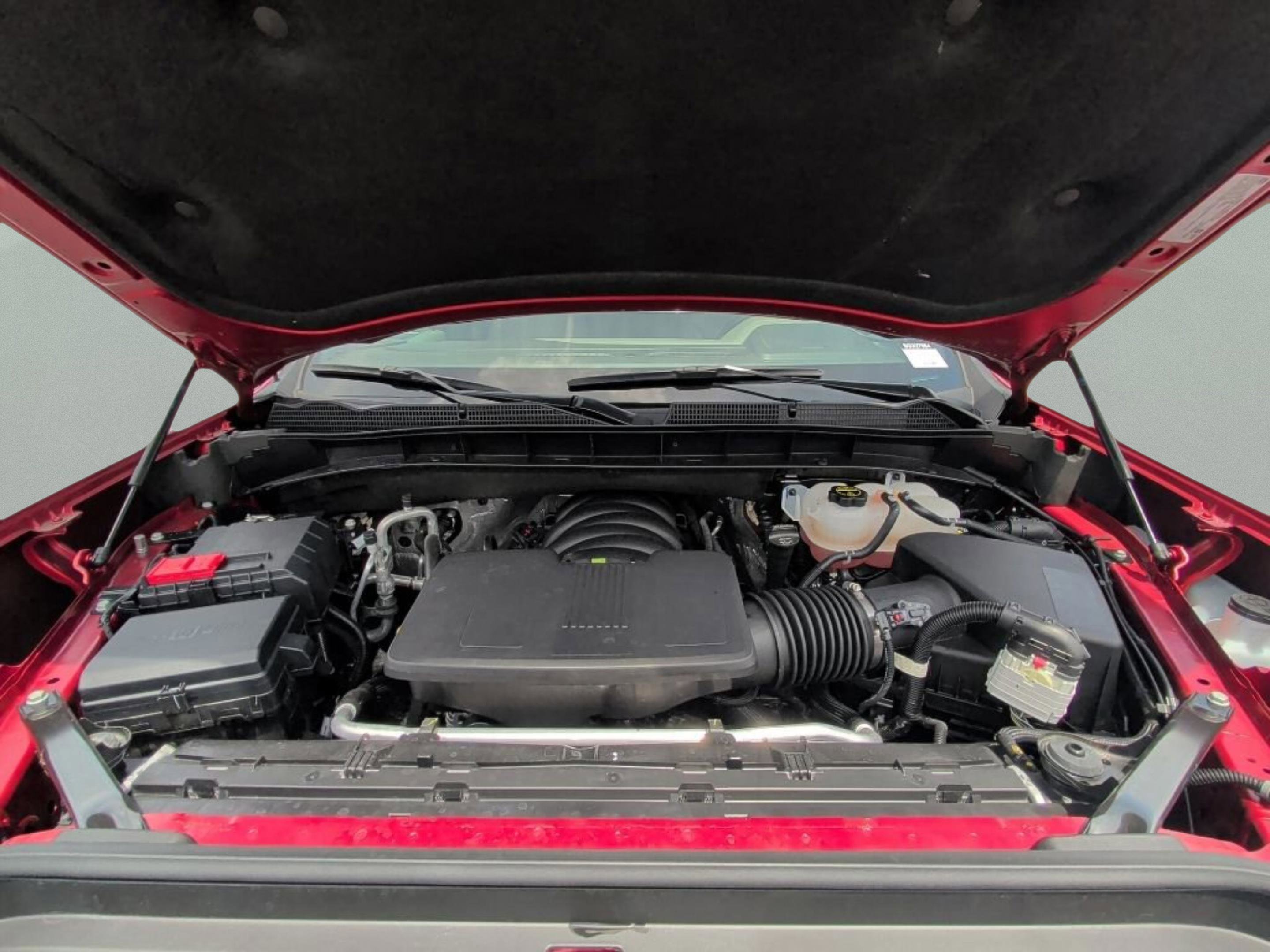 Used 2025 Volcanic Red Tintcoat GMC SLT image 10