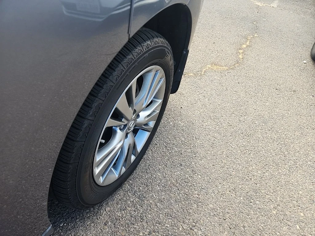 Used 2013 Gray Lexus 450h image 8