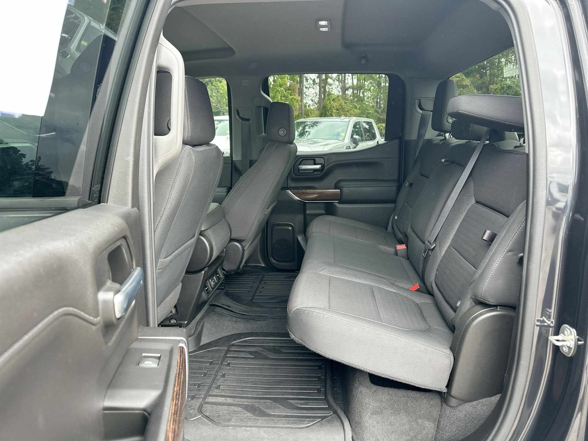 Certified Used 2020 CARBON BLACK METALLIC GMC Elevation image 24