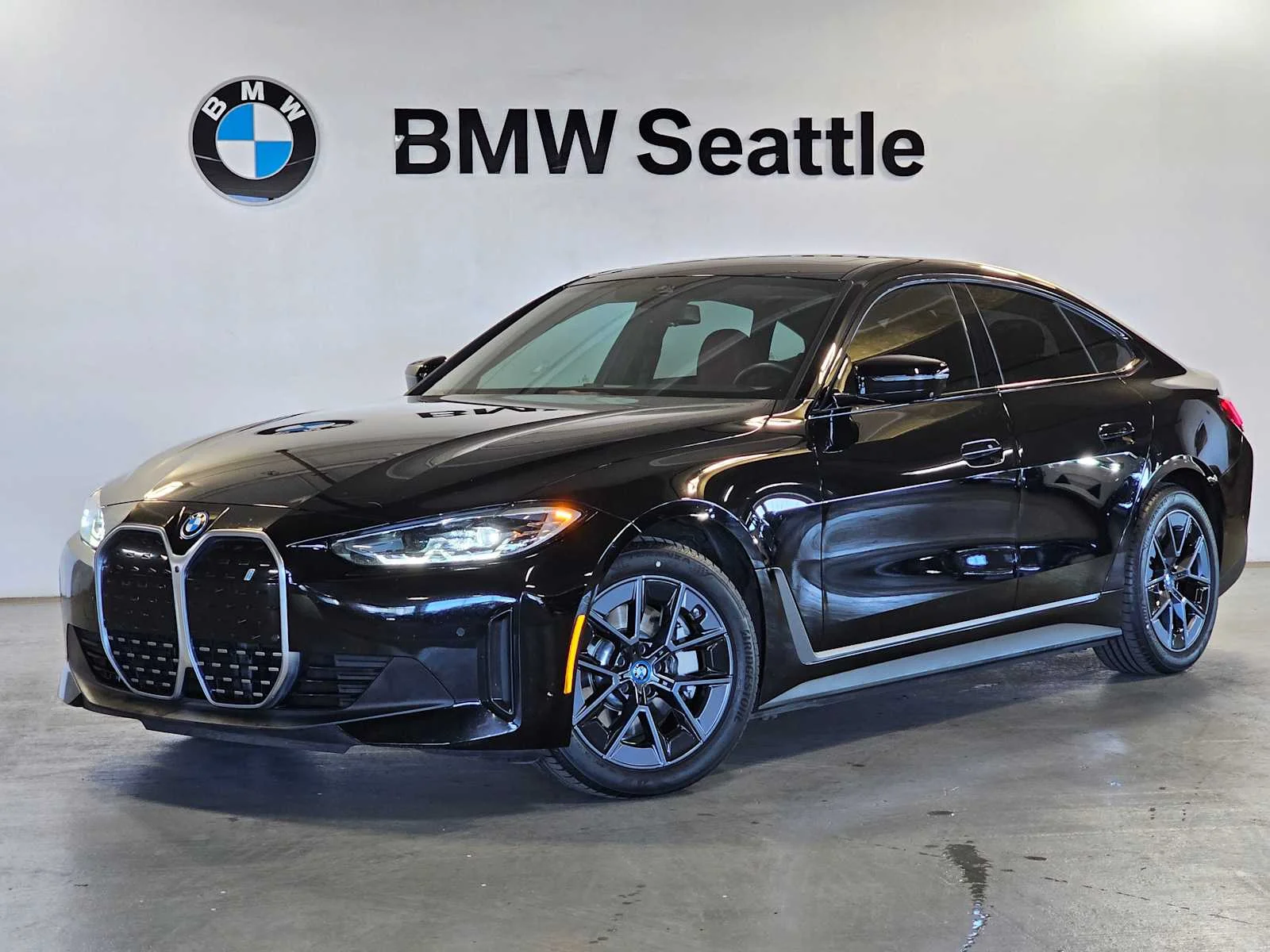 2023 BMW i4