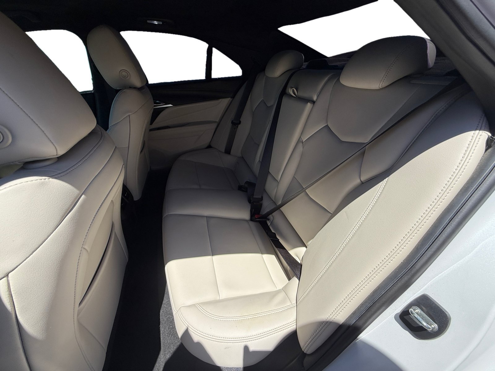 Used 2021 Crystal White Cadillac Luxury image 16