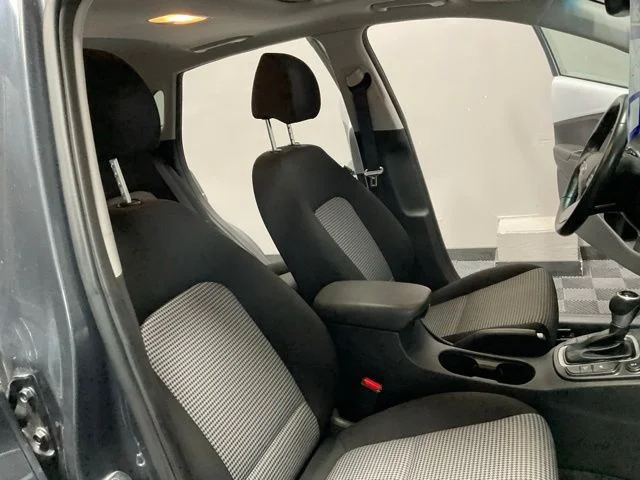 Used 2020 Gray Hyundai SEL Plus image 25