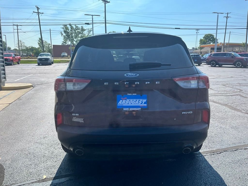 Used 2022 Agate Black Metallic Ford SE image 5