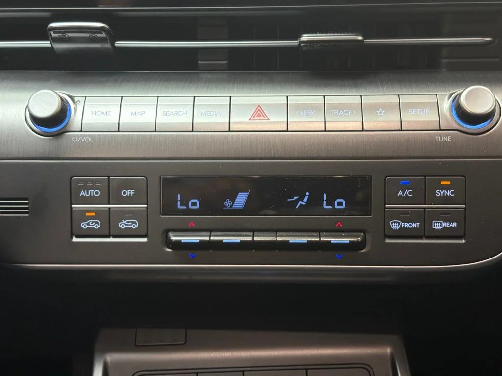 Used 2024 Cyber Gray Metallic Hyundai SEL image 16