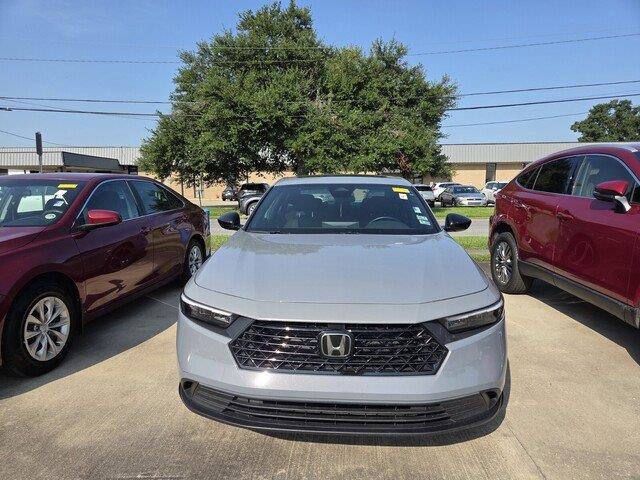 Used 2024 Urban Gray Pearl Honda Sport image 2
