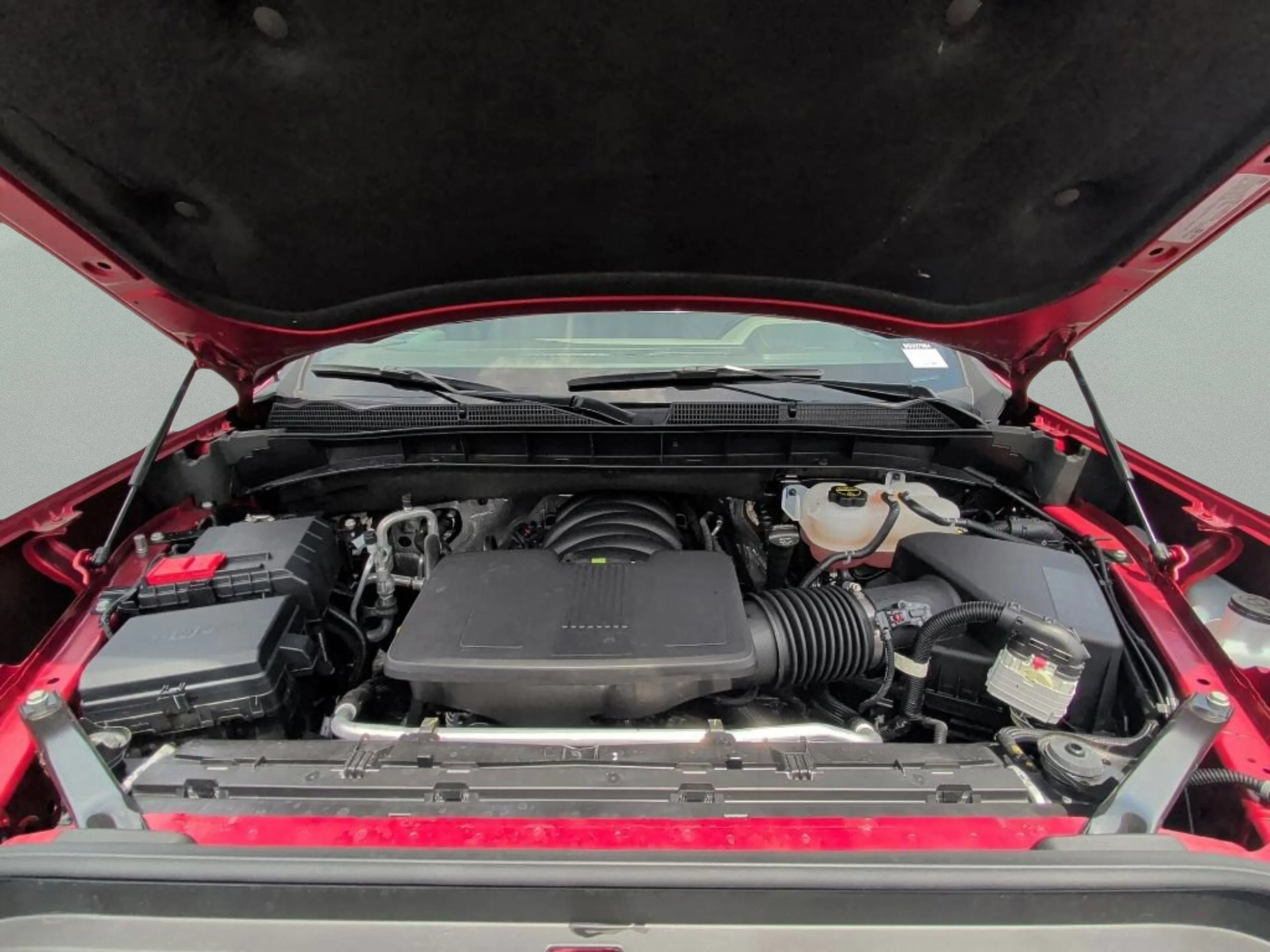 Used 2025 Volcanic Red Tintcoat GMC SLT image 10