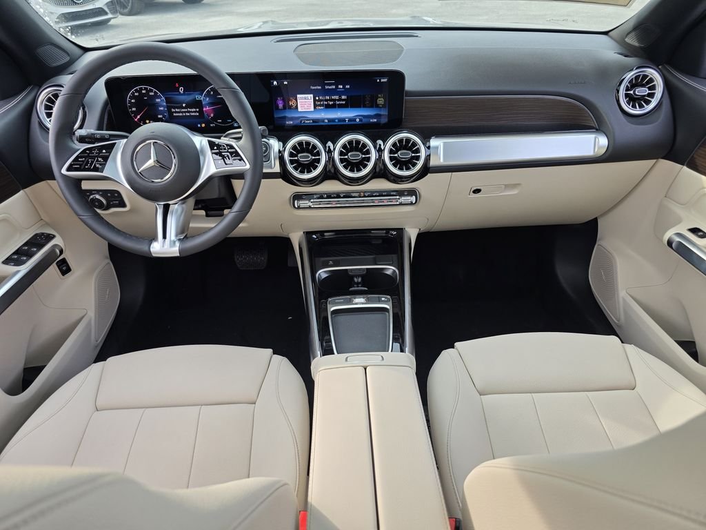 New 2026 Night Black Mercedes-Benz GLB 250 image 9