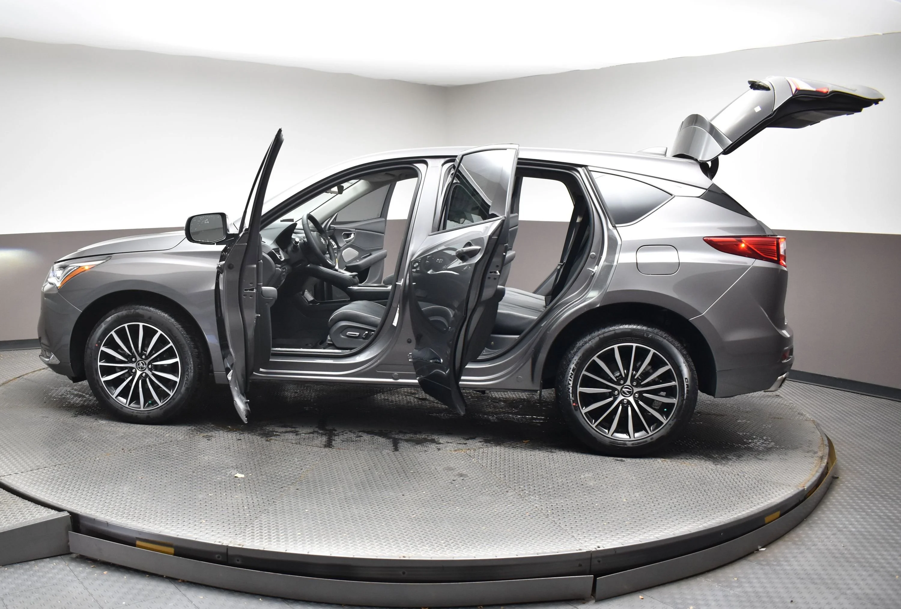 New 2026 Liquid Carbon Metallic Acura w/Advance Package image 48