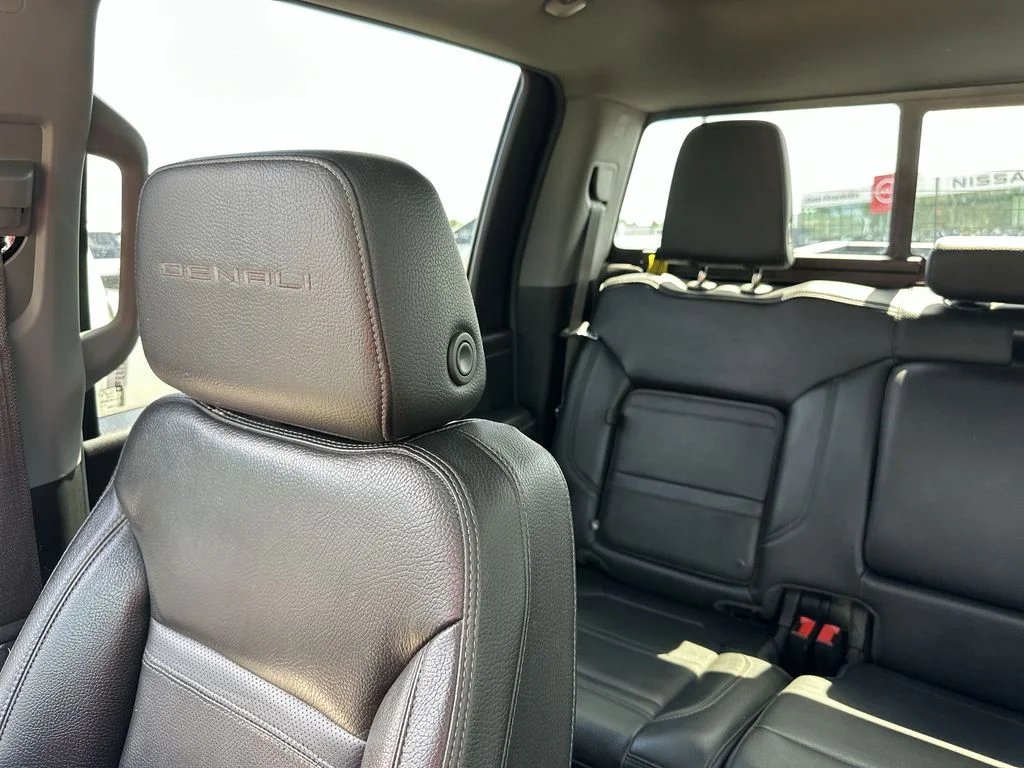 Used 2023 Black GMC Denali image 15