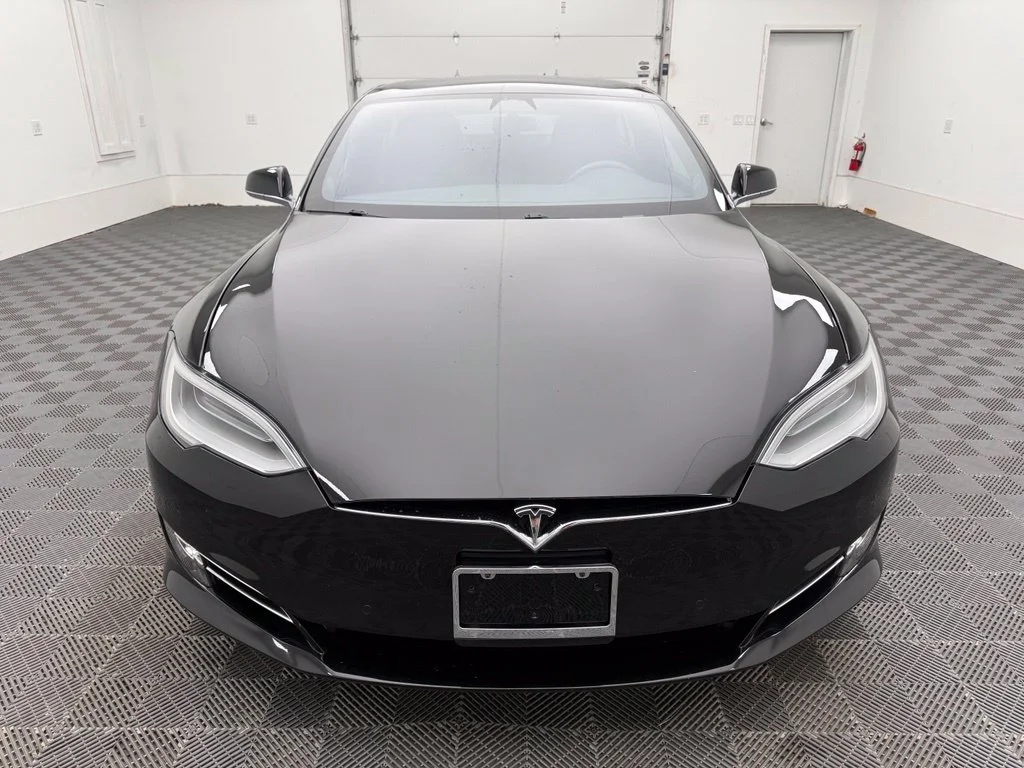 Used 2018 Black Tesla 75D image 14