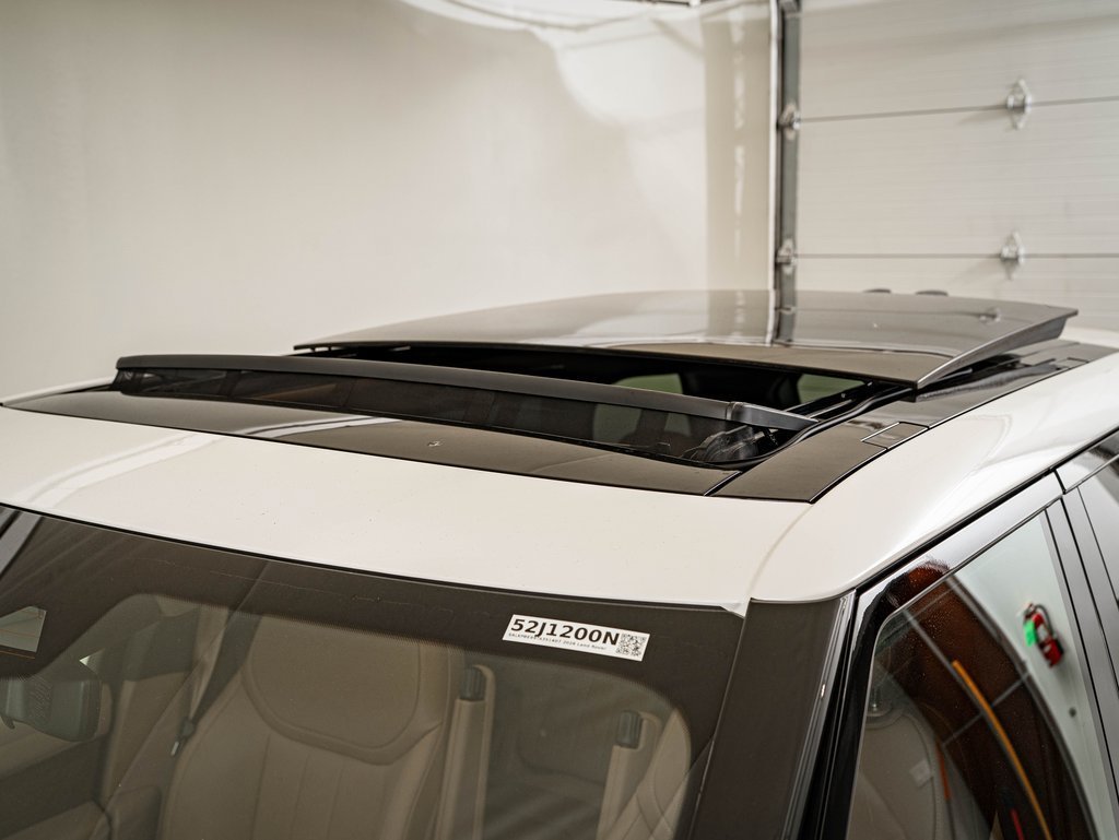 2026 Land Rover Range Rover SE - Photo 14