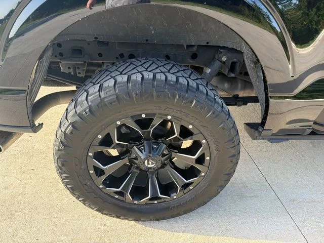 Used 2022 Black Ford Platinum image 9