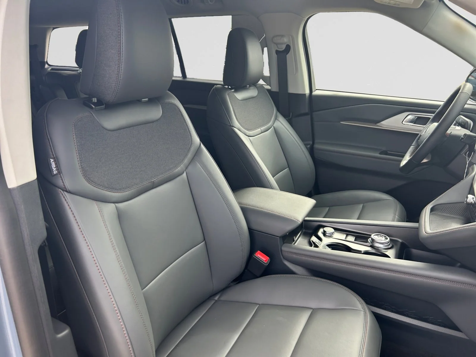 New 2026 Vapour Blue Metallic Ford Active w/200A Pkg image 12